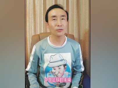 你养成了察言观色的习惯，琢磨他们说话的口吻、回答问题的态度和对事物的看法。